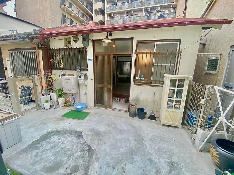 天下茶屋駅5分、専用庭付き平屋—Kik Iハウス Villa Osaka 0*,  Japan